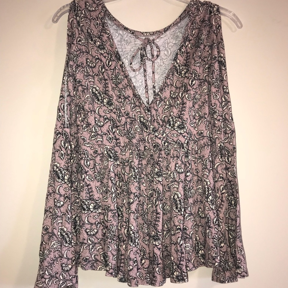 American Eagle Detailed Top